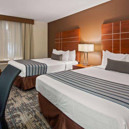 Best Western Plus Wakeeney Inn & Suites Exterior photo