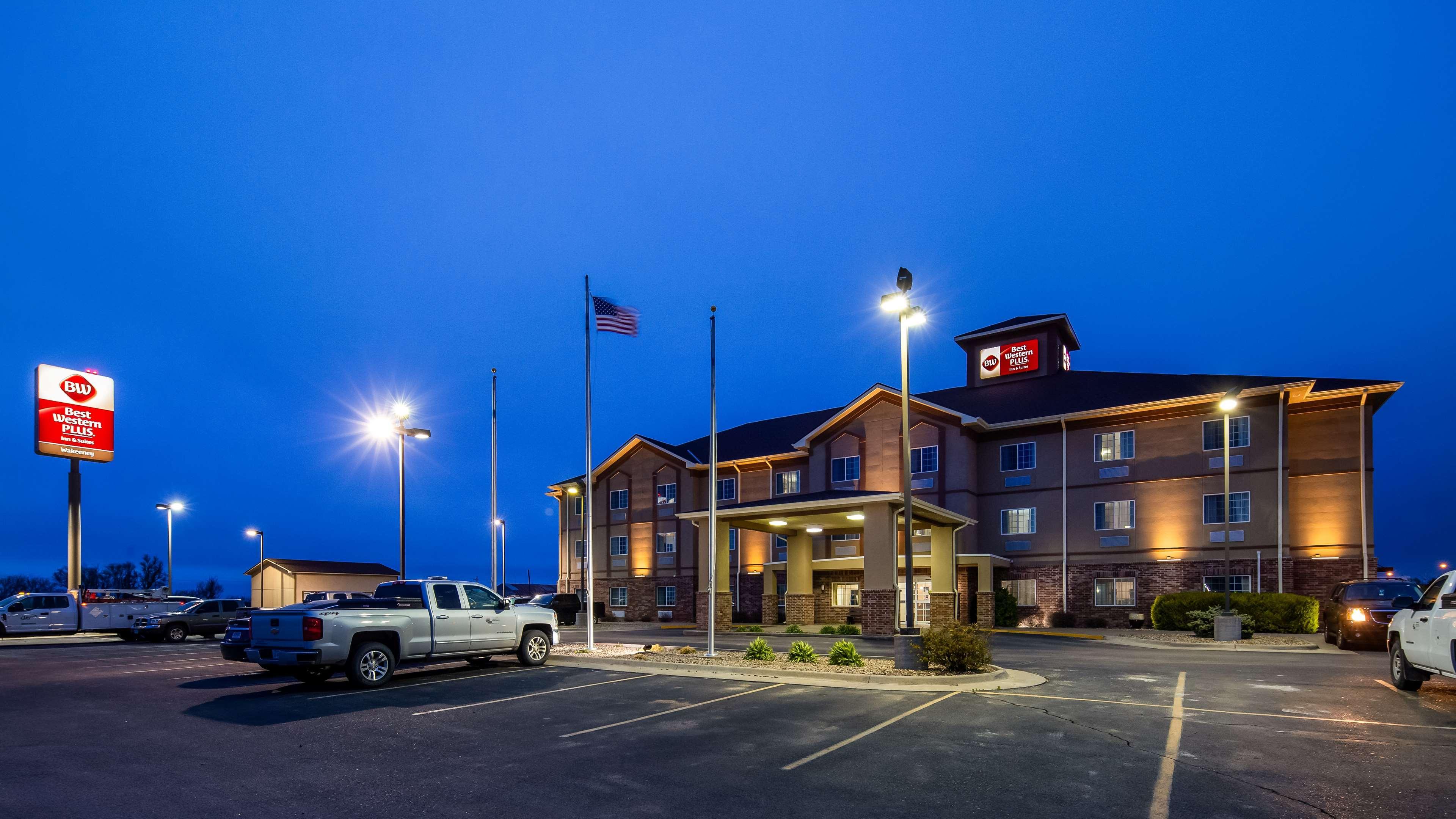 Best Western Plus Wakeeney Inn & Suites Exterior photo