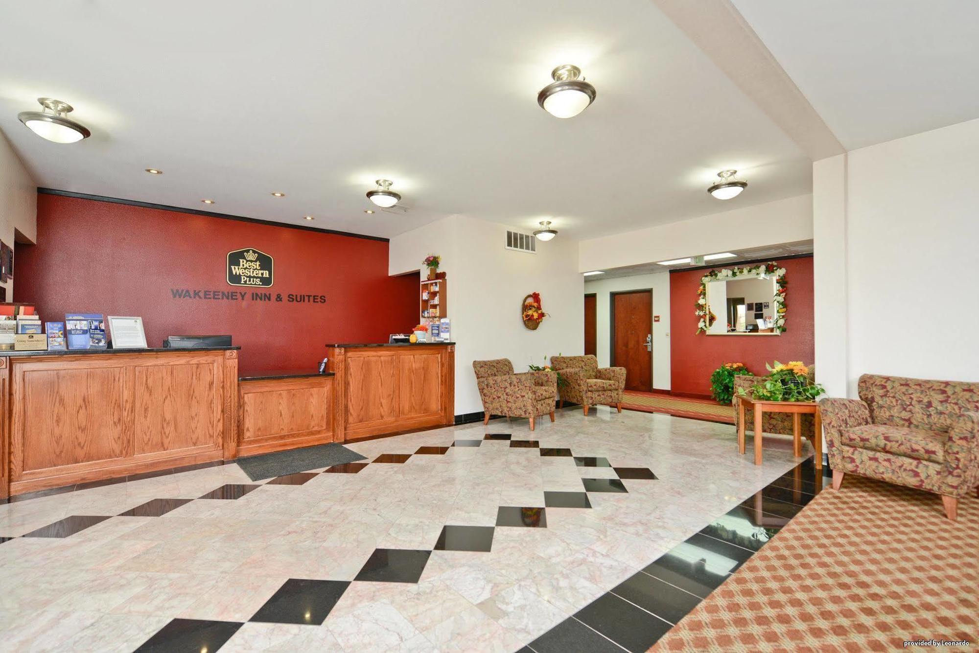 Best Western Plus Wakeeney Inn & Suites Exterior photo