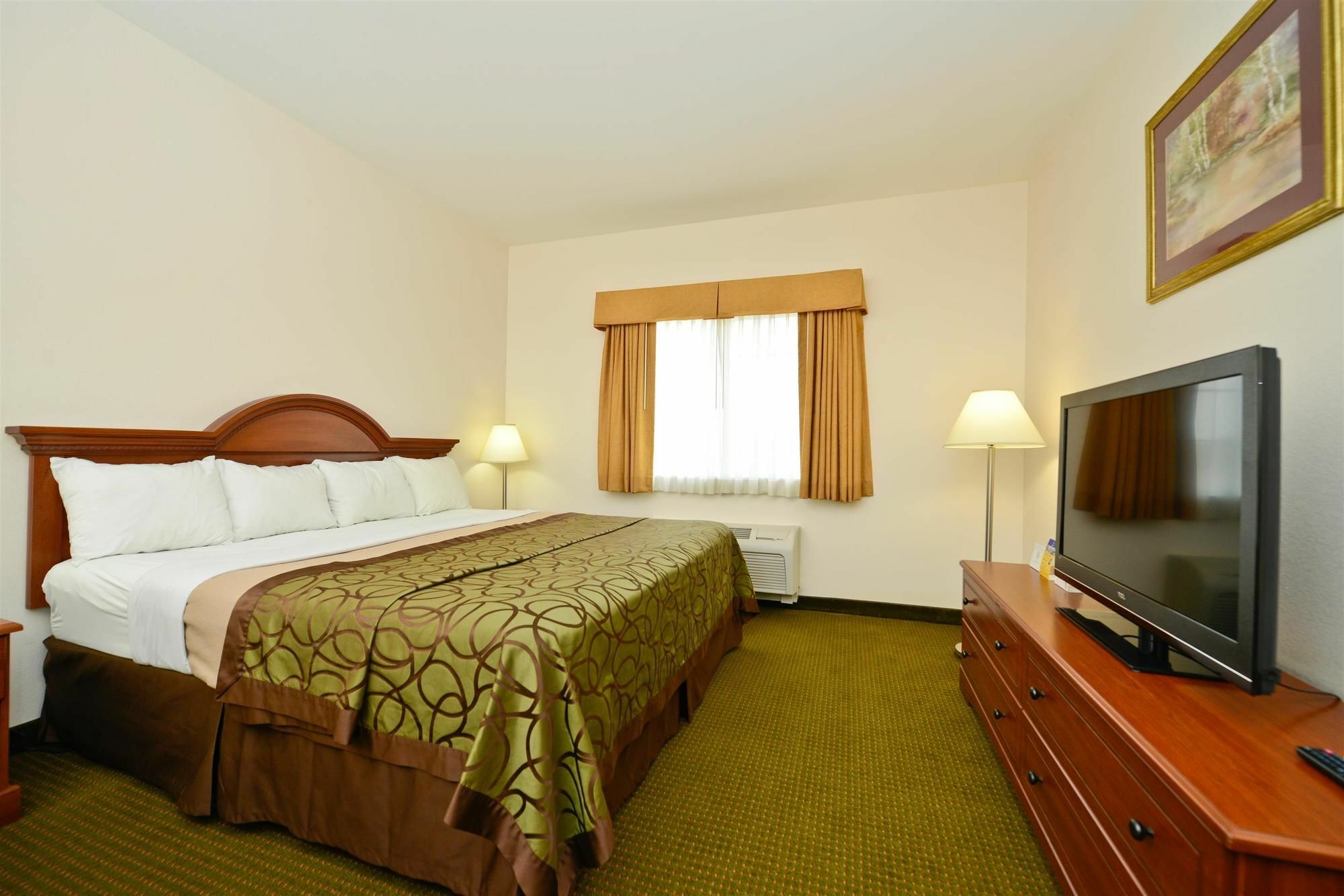 Best Western Plus Wakeeney Inn & Suites Exterior photo